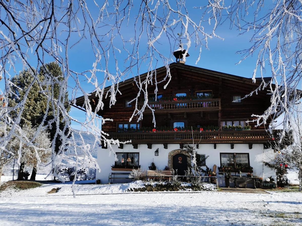 Gut Roemerhof Apartamento Altenmarkt im Pongau Exterior foto