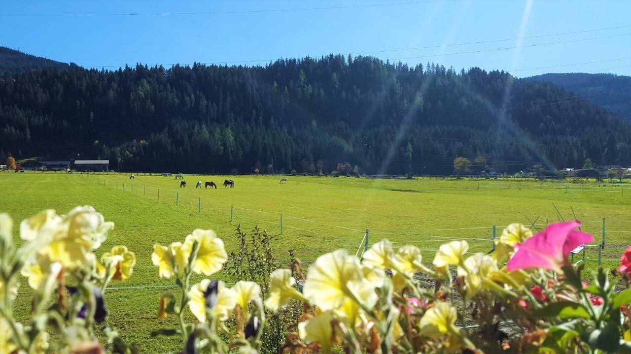 Gut Roemerhof Apartamento Altenmarkt im Pongau Exterior foto