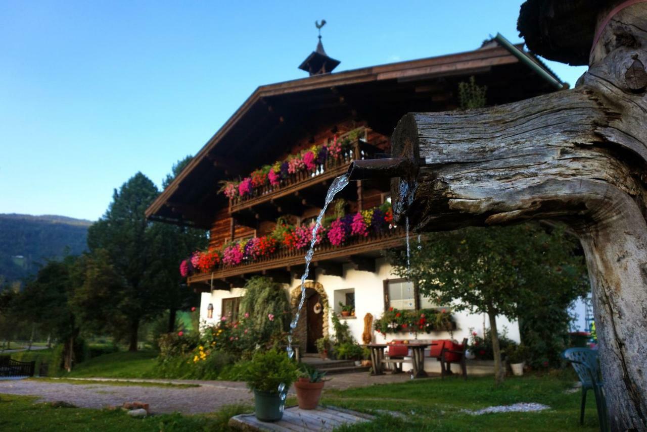 Gut Roemerhof Apartamento Altenmarkt im Pongau Exterior foto